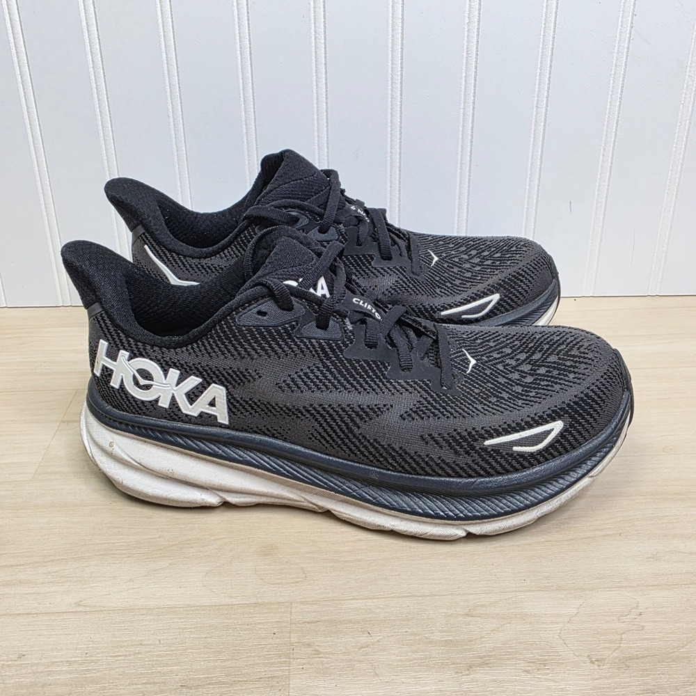 Hoka One One Clifton 9 Womens Running Shoes Black White 1127896-BWHT Size 9 B